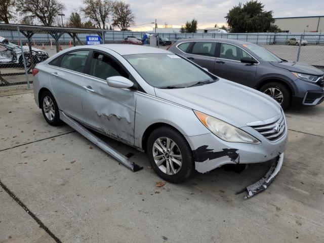 Photo 3 VIN: 5NPEB4AC0EH934153 - HYUNDAI SONATA GLS 