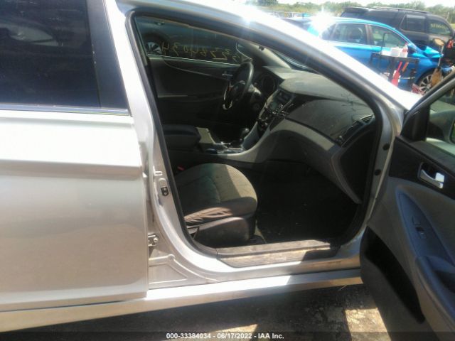 Photo 4 VIN: 5NPEB4AC1BH021882 - HYUNDAI SONATA 