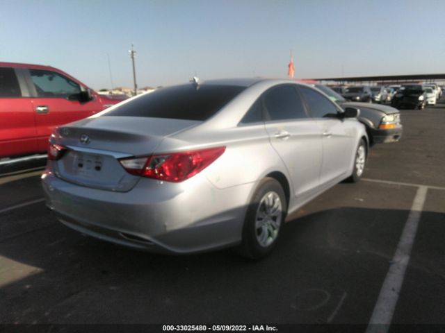 Photo 3 VIN: 5NPEB4AC1BH035037 - HYUNDAI SONATA 