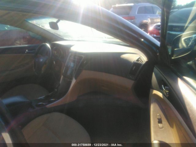 Photo 4 VIN: 5NPEB4AC1BH047060 - HYUNDAI SONATA 