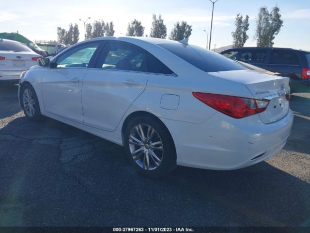 Photo 2 VIN: 5NPEB4AC1BH051674 - HYUNDAI SONATA 