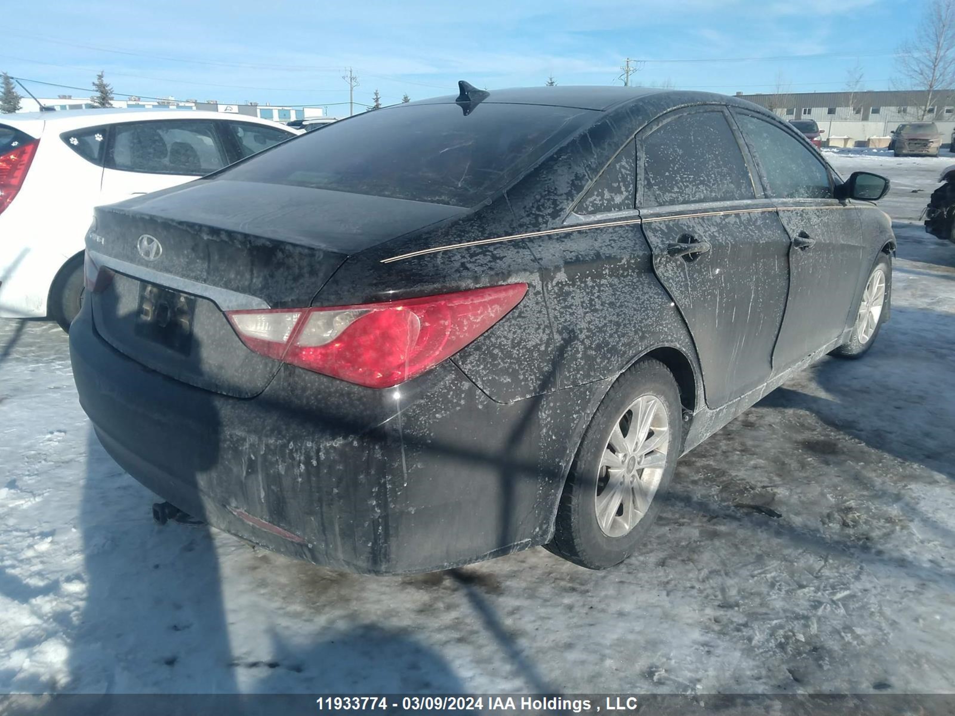 Photo 3 VIN: 5NPEB4AC1BH056454 - HYUNDAI SONATA 