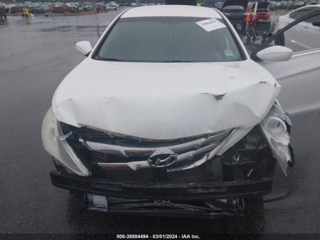 Photo 9 VIN: 5NPEB4AC1BH057376 - HYUNDAI SONATA 