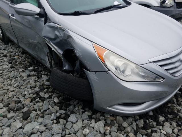 Photo 8 VIN: 5NPEB4AC1BH064750 - HYUNDAI SONATA GLS 