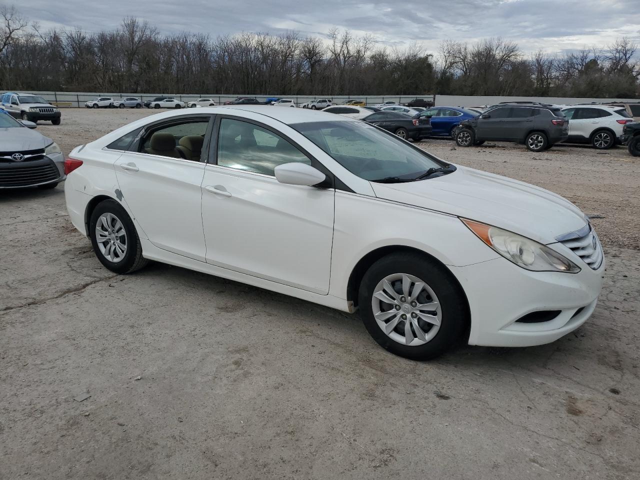 Photo 3 VIN: 5NPEB4AC1BH067812 - HYUNDAI SONATA 