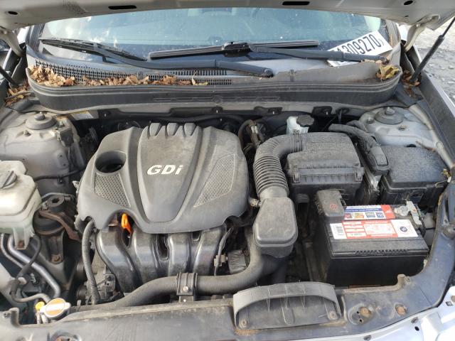 Photo 6 VIN: 5NPEB4AC1BH077773 - HYUNDAI SONATA GLS 