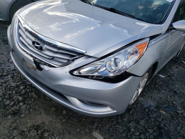 Photo 8 VIN: 5NPEB4AC1BH077773 - HYUNDAI SONATA GLS 