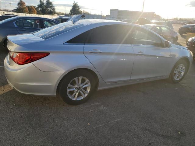 Photo 2 VIN: 5NPEB4AC1BH104955 - HYUNDAI SONATA GLS 