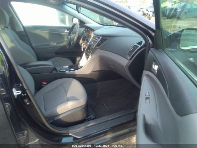 Photo 4 VIN: 5NPEB4AC1BH120606 - HYUNDAI SONATA 