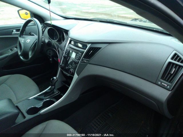 Photo 4 VIN: 5NPEB4AC1BH129418 - HYUNDAI SONATA 