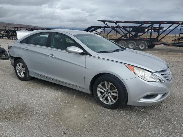 Photo 3 VIN: 5NPEB4AC1BH135056 - HYUNDAI SONATA GLS 