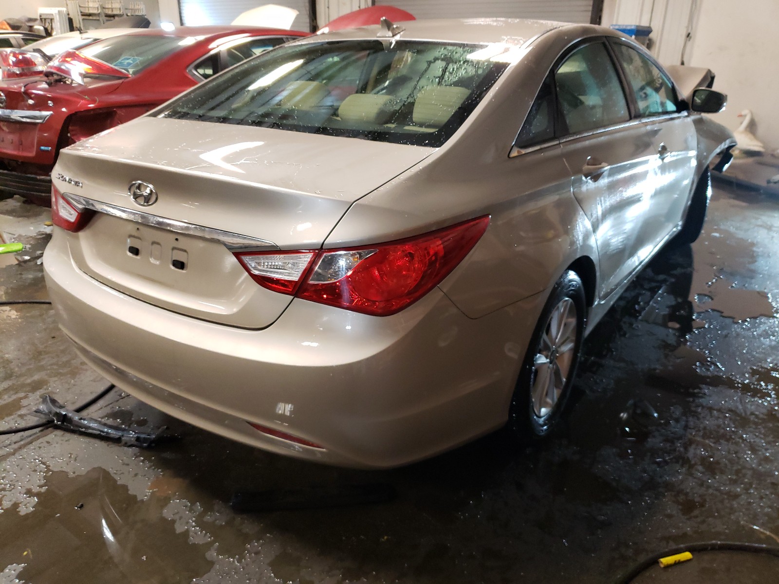 Photo 3 VIN: 5NPEB4AC1BH163777 - HYUNDAI SONATA GLS 