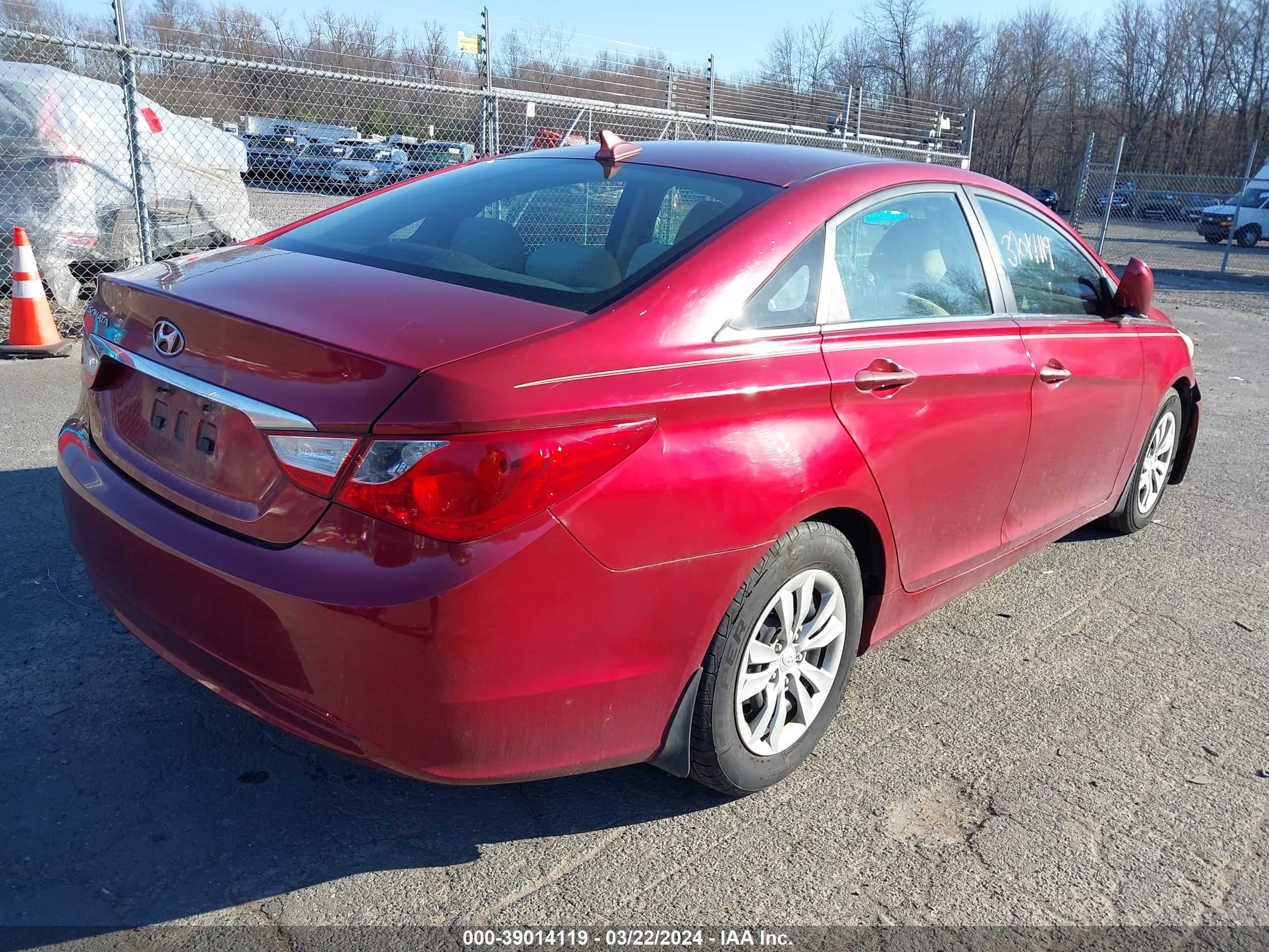 Photo 3 VIN: 5NPEB4AC1BH166064 - HYUNDAI SONATA 