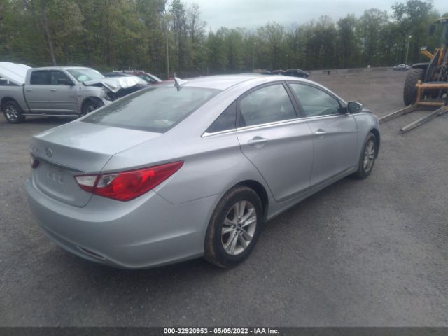 Photo 3 VIN: 5NPEB4AC1BH207373 - HYUNDAI SONATA 