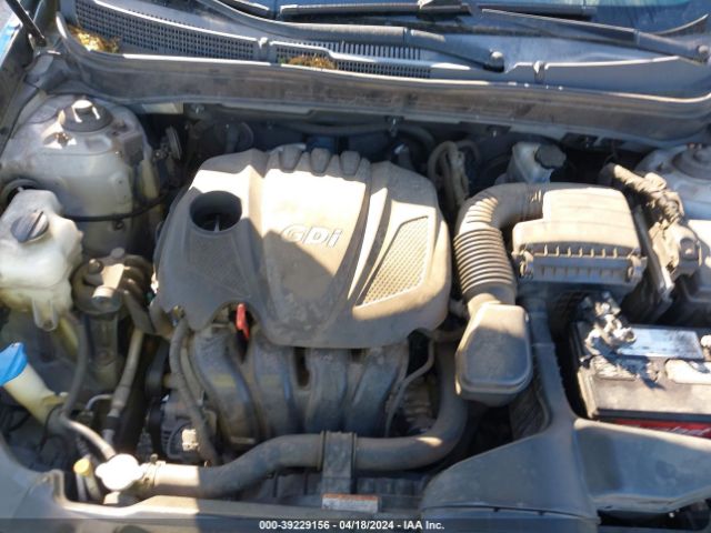 Photo 9 VIN: 5NPEB4AC1BH220947 - HYUNDAI SONATA 