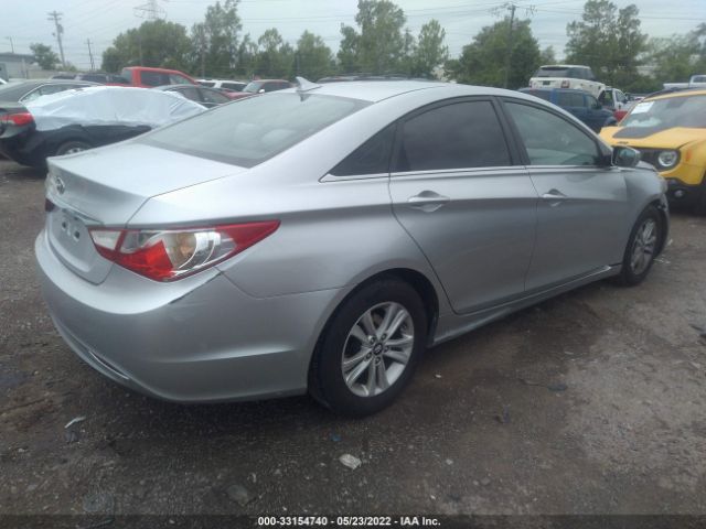 Photo 3 VIN: 5NPEB4AC1BH221807 - HYUNDAI SONATA 