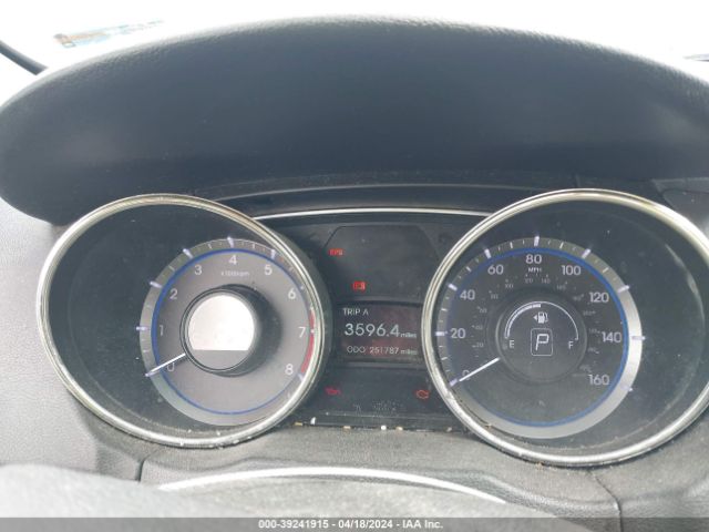 Photo 6 VIN: 5NPEB4AC1BH227588 - HYUNDAI SONATA 