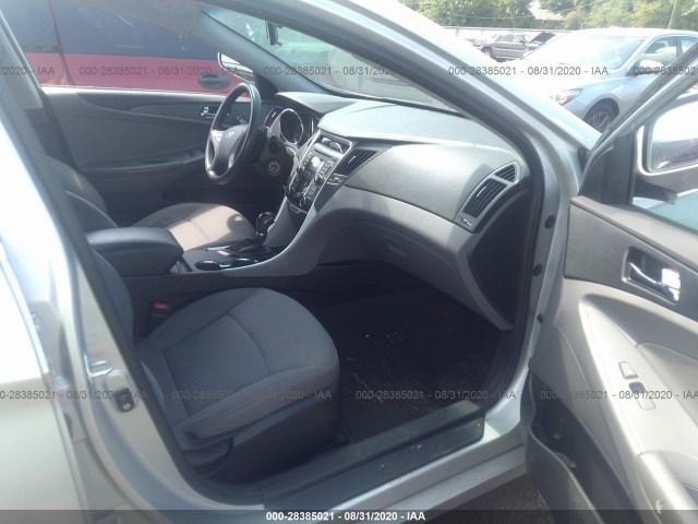 Photo 4 VIN: 5NPEB4AC1BH233438 - HYUNDAI SONATA 