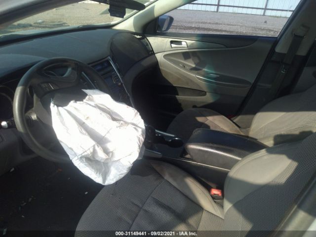 Photo 4 VIN: 5NPEB4AC1BH241183 - HYUNDAI SONATA 