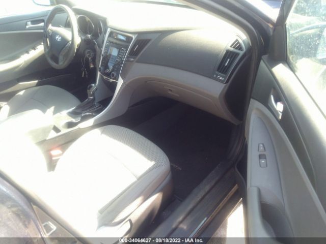 Photo 4 VIN: 5NPEB4AC1BH241801 - HYUNDAI SONATA 