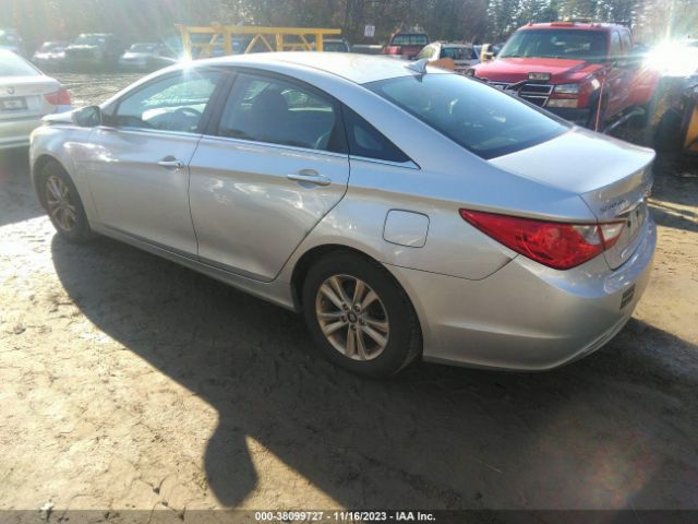 Photo 2 VIN: 5NPEB4AC1BH251082 - HYUNDAI SONATA 