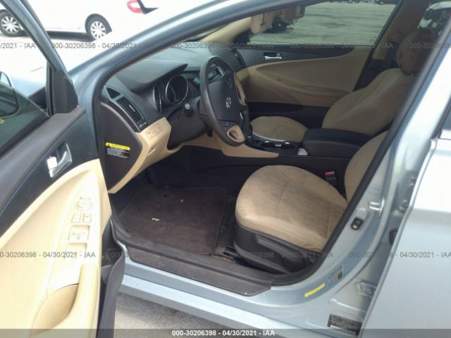 Photo 4 VIN: 5NPEB4AC1BH270327 - HYUNDAI SONATA 