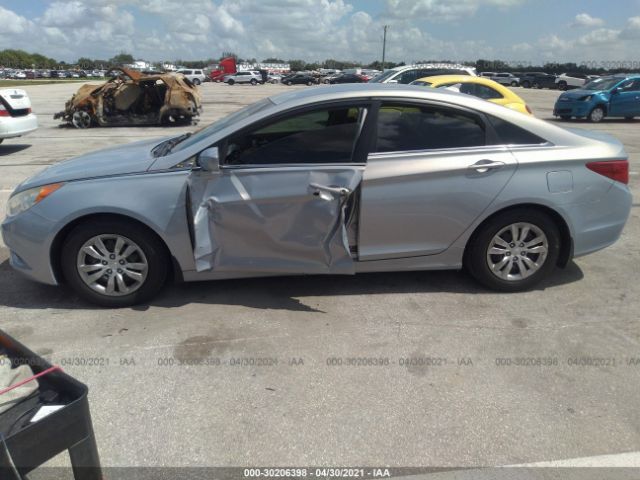 Photo 5 VIN: 5NPEB4AC1BH270327 - HYUNDAI SONATA 