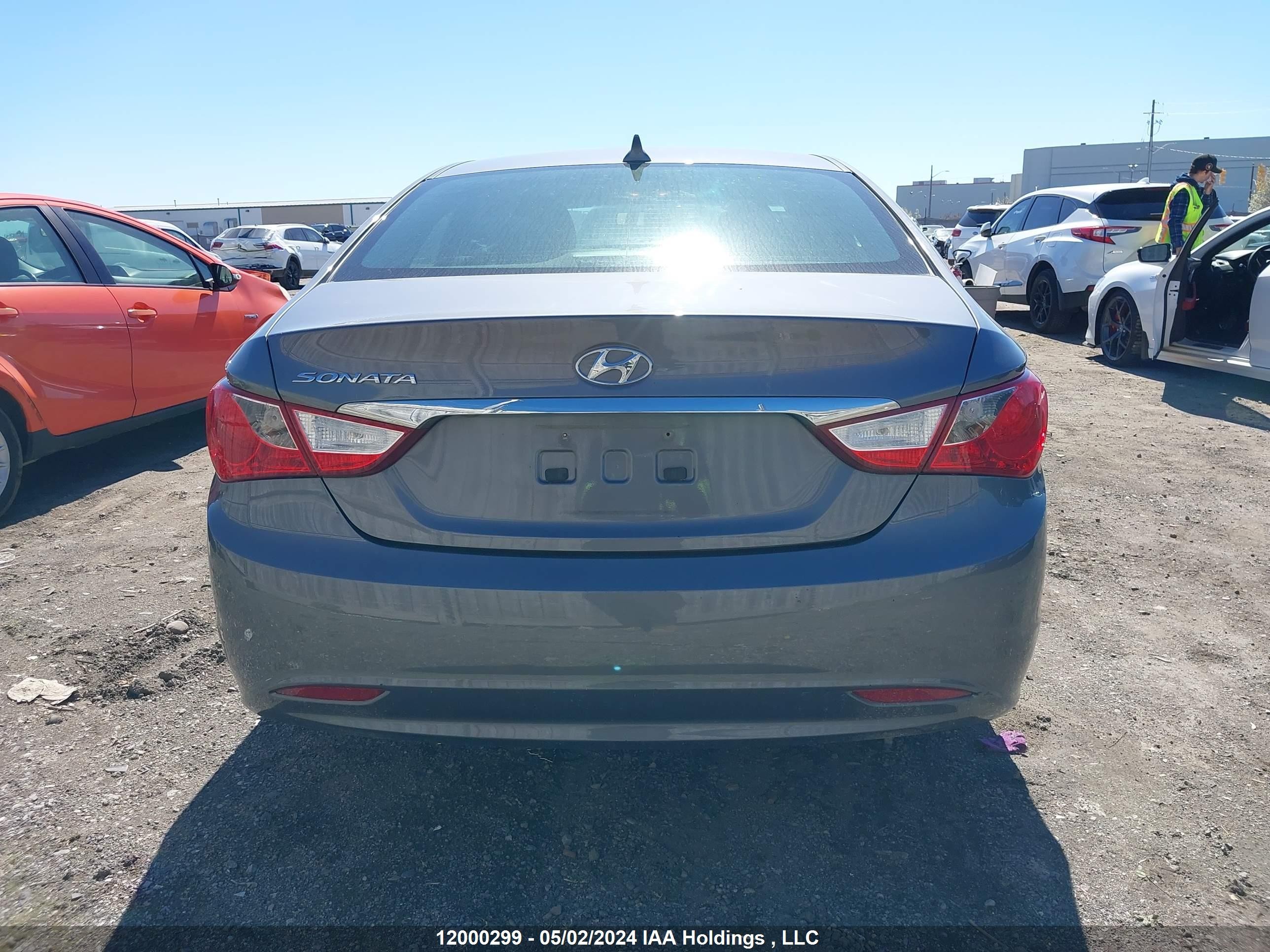 Photo 15 VIN: 5NPEB4AC1BH277441 - HYUNDAI SONATA 