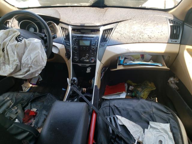 Photo 8 VIN: 5NPEB4AC1BH293980 - HYUNDAI SONATA GLS 