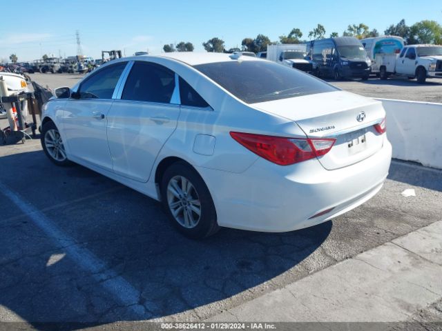 Photo 2 VIN: 5NPEB4AC1BH295163 - HYUNDAI SONATA 