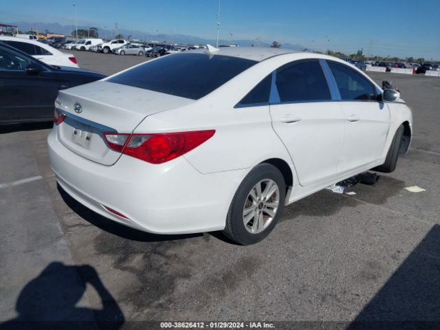 Photo 3 VIN: 5NPEB4AC1BH295163 - HYUNDAI SONATA 