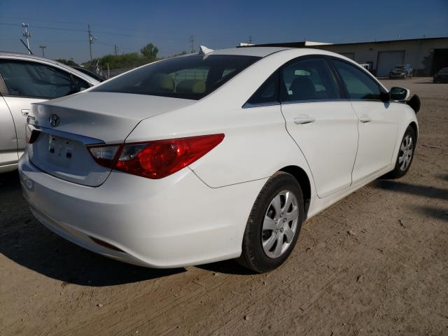 Photo 3 VIN: 5NPEB4AC1CH330897 - HYUNDAI SONATA GLS 