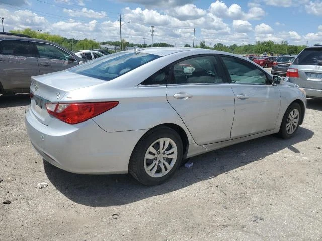 Photo 2 VIN: 5NPEB4AC1CH341222 - HYUNDAI SONATA GLS 