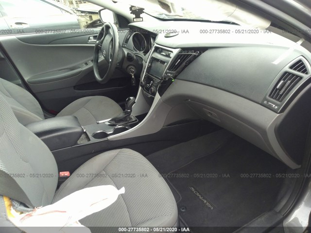 Photo 4 VIN: 5NPEB4AC1CH358313 - HYUNDAI SONATA 