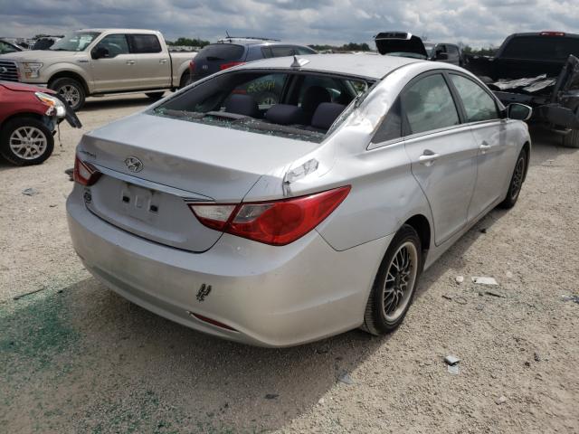 Photo 3 VIN: 5NPEB4AC1CH388041 - HYUNDAI SONATA GLS 