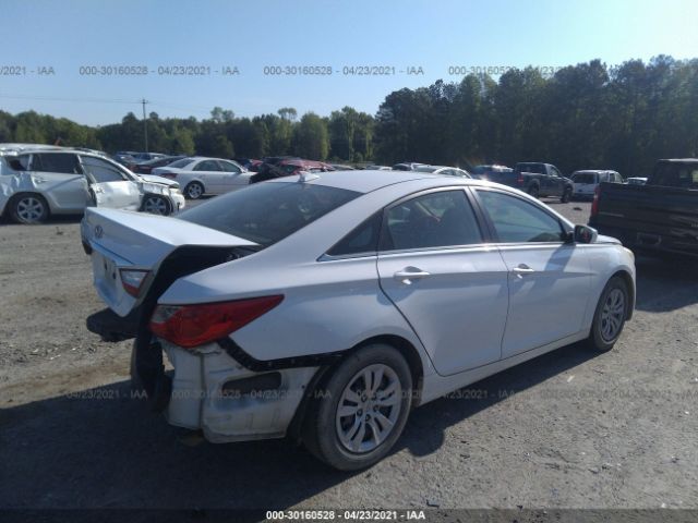 Photo 3 VIN: 5NPEB4AC1CH392851 - HYUNDAI SONATA 