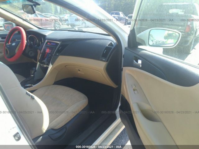 Photo 4 VIN: 5NPEB4AC1CH392851 - HYUNDAI SONATA 