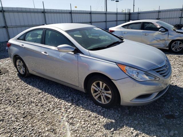 Photo 3 VIN: 5NPEB4AC1CH408224 - HYUNDAI SONATA GLS 