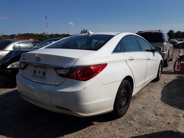 Photo 3 VIN: 5NPEB4AC1CH409048 - HYUNDAI SONATA GLS 