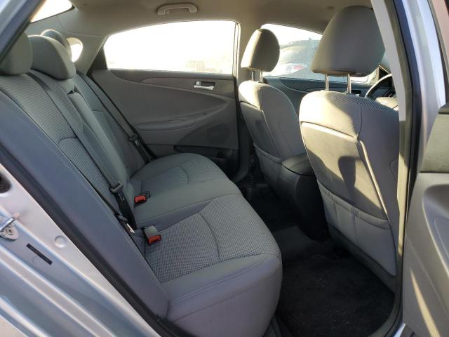 Photo 9 VIN: 5NPEB4AC1CH434256 - HYUNDAI SONATA GLS 