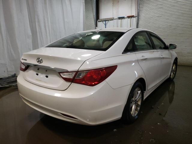 Photo 3 VIN: 5NPEB4AC1CH437464 - HYUNDAI SONATA GLS 