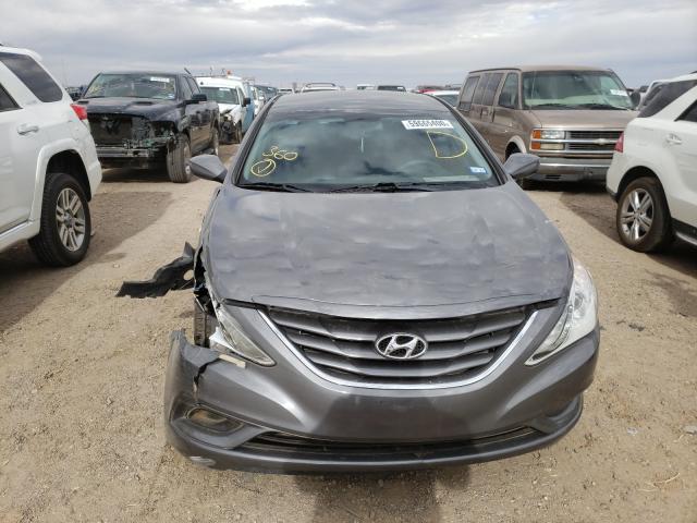 Photo 8 VIN: 5NPEB4AC1CH439151 - HYUNDAI SONATA GLS 