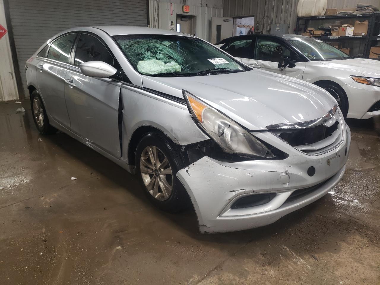 Photo 3 VIN: 5NPEB4AC1CH444995 - HYUNDAI SONATA 