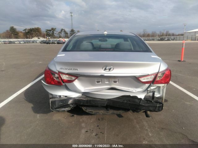 Photo 5 VIN: 5NPEB4AC1CH454927 - HYUNDAI SONATA 