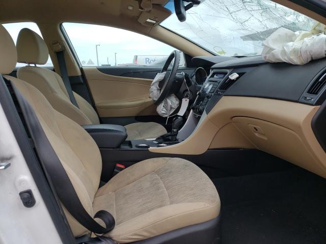 Photo 4 VIN: 5NPEB4AC1CH462994 - HYUNDAI SONATA GLS 