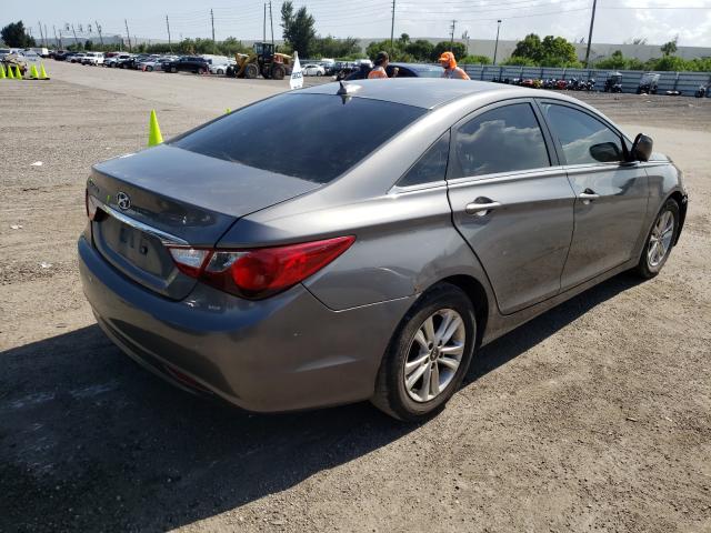 Photo 3 VIN: 5NPEB4AC1CH471839 - HYUNDAI SONATA GLS 