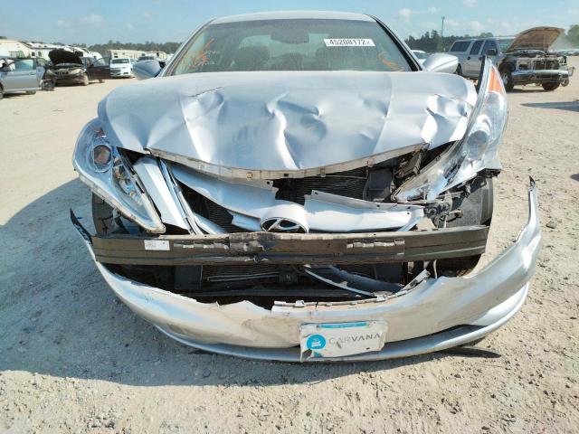 Photo 8 VIN: 5NPEB4AC1CH473137 - HYUNDAI SONATA GLS 