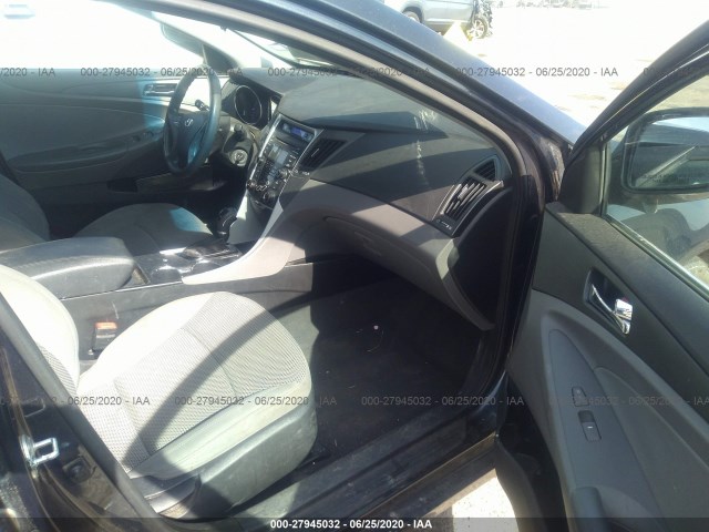 Photo 4 VIN: 5NPEB4AC1CH484249 - HYUNDAI SONATA 