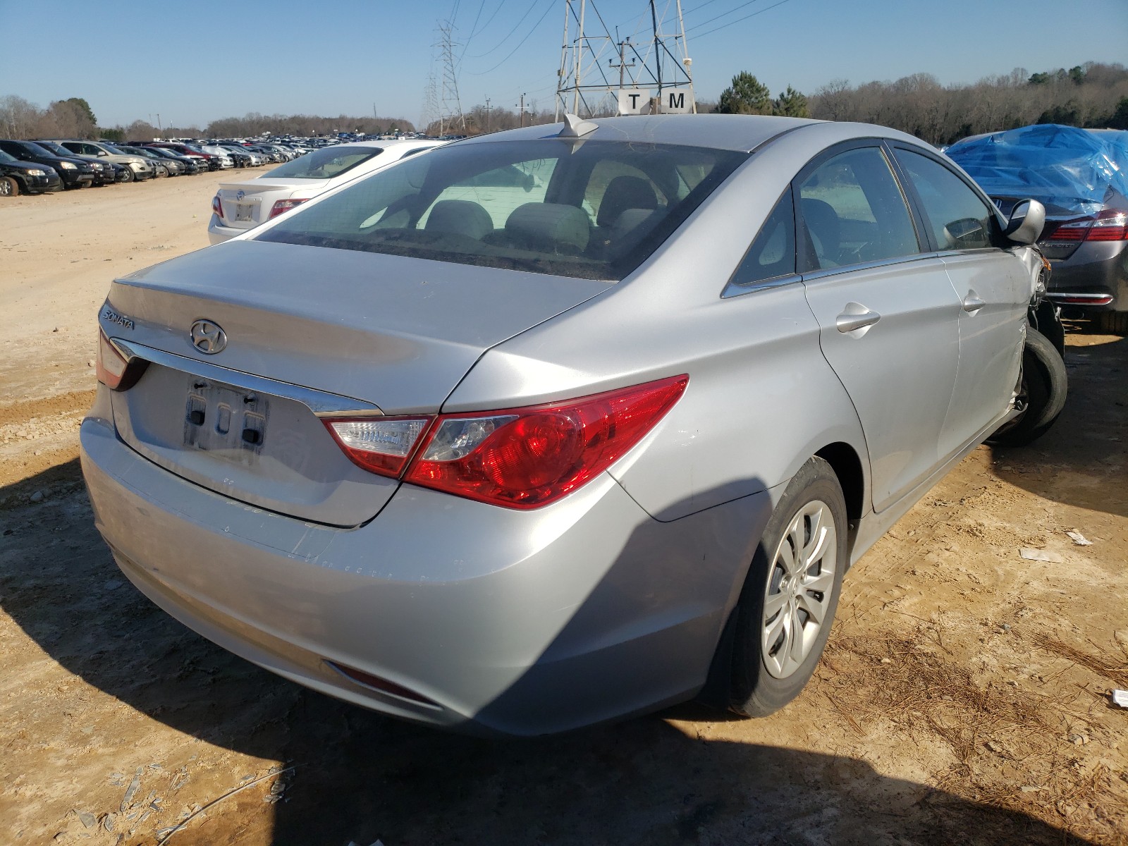 Photo 3 VIN: 5NPEB4AC1CH486440 - HYUNDAI SONATA GLS 