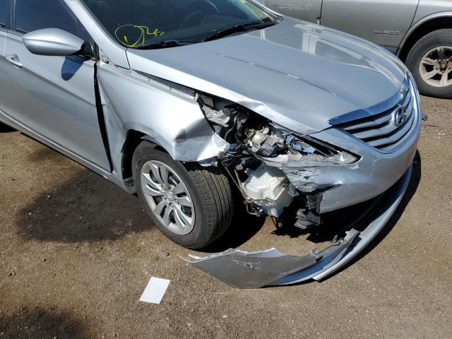 Photo 8 VIN: 5NPEB4AC1CH494313 - HYUNDAI SONATA GLS 